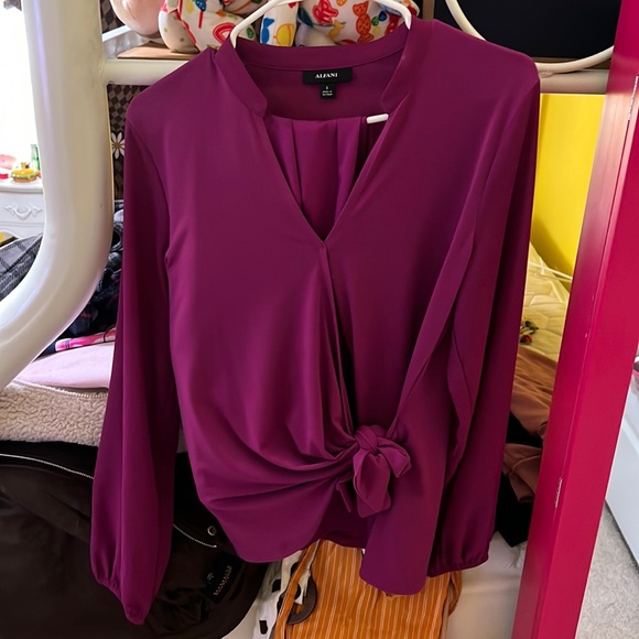 Alfani pant suit. Dark purple colored size small. - Picture 1 of 4